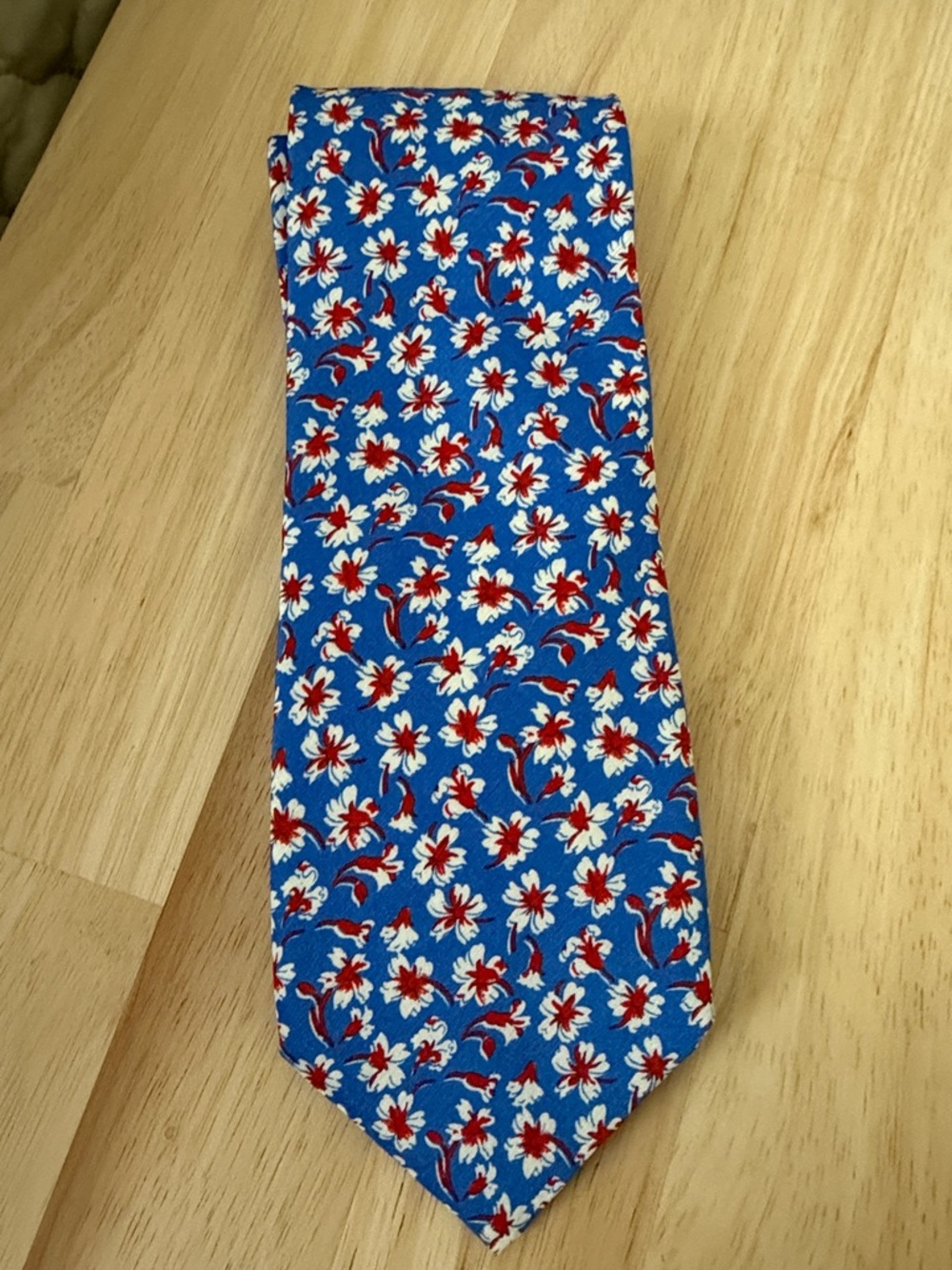 J. McLaughlin Blue Floral Tie with Red & White Flowers